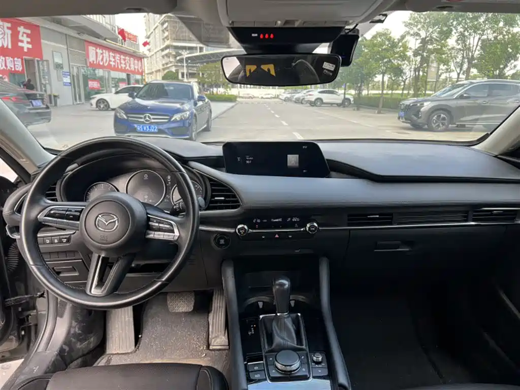 Mazda 3 Axela — миниатюра 7