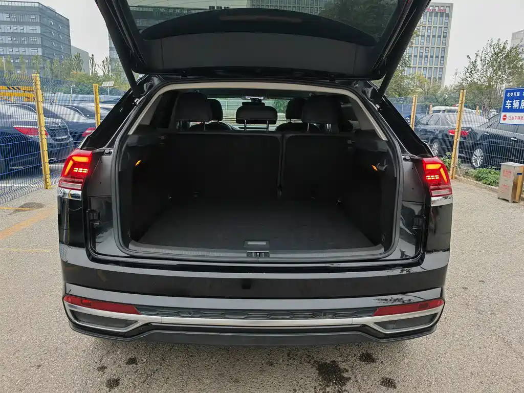 Volkswagen Teramont — миниатюра 18