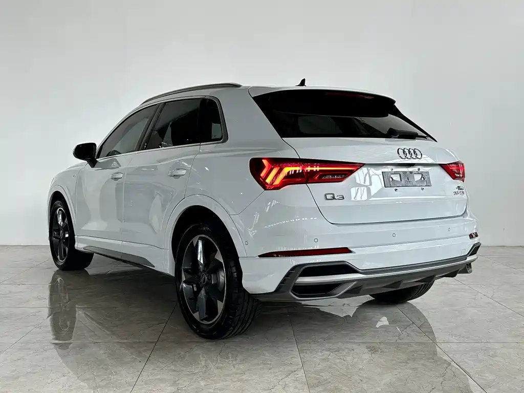 Audi Q3 — миниатюра 4