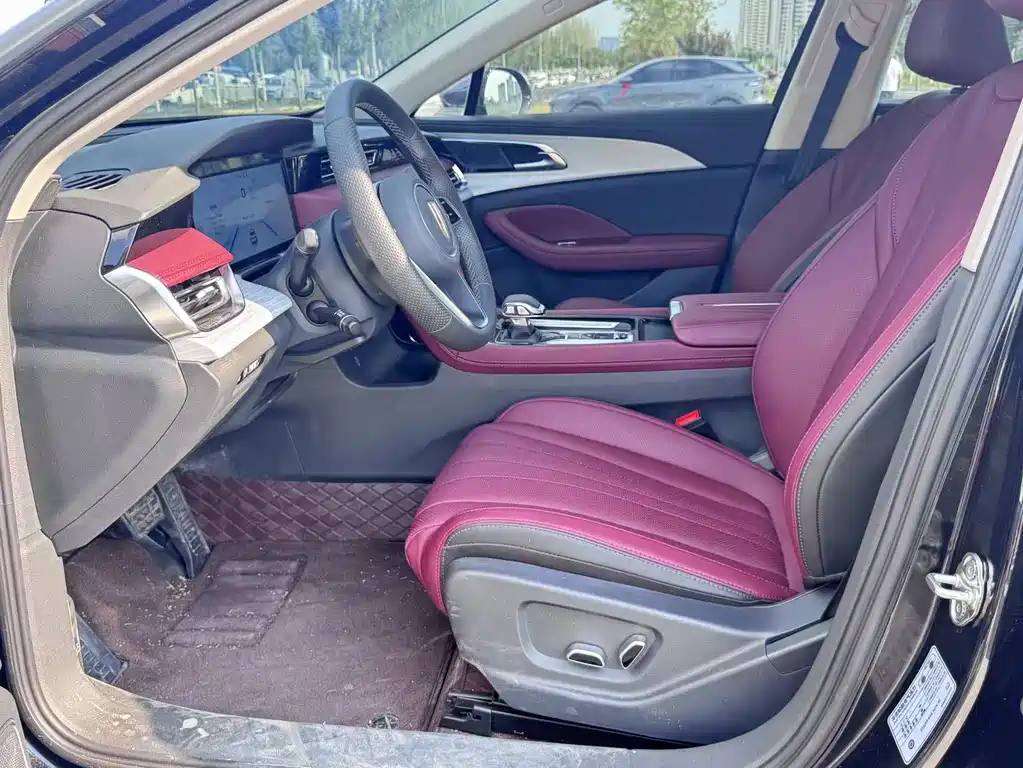 Hongqi H5 PHEV 2025 130