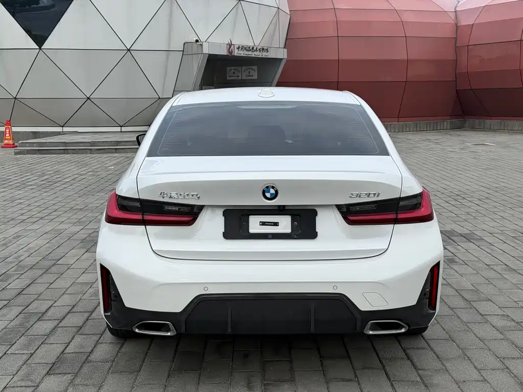 BMW 3 Series — миниатюра 5
