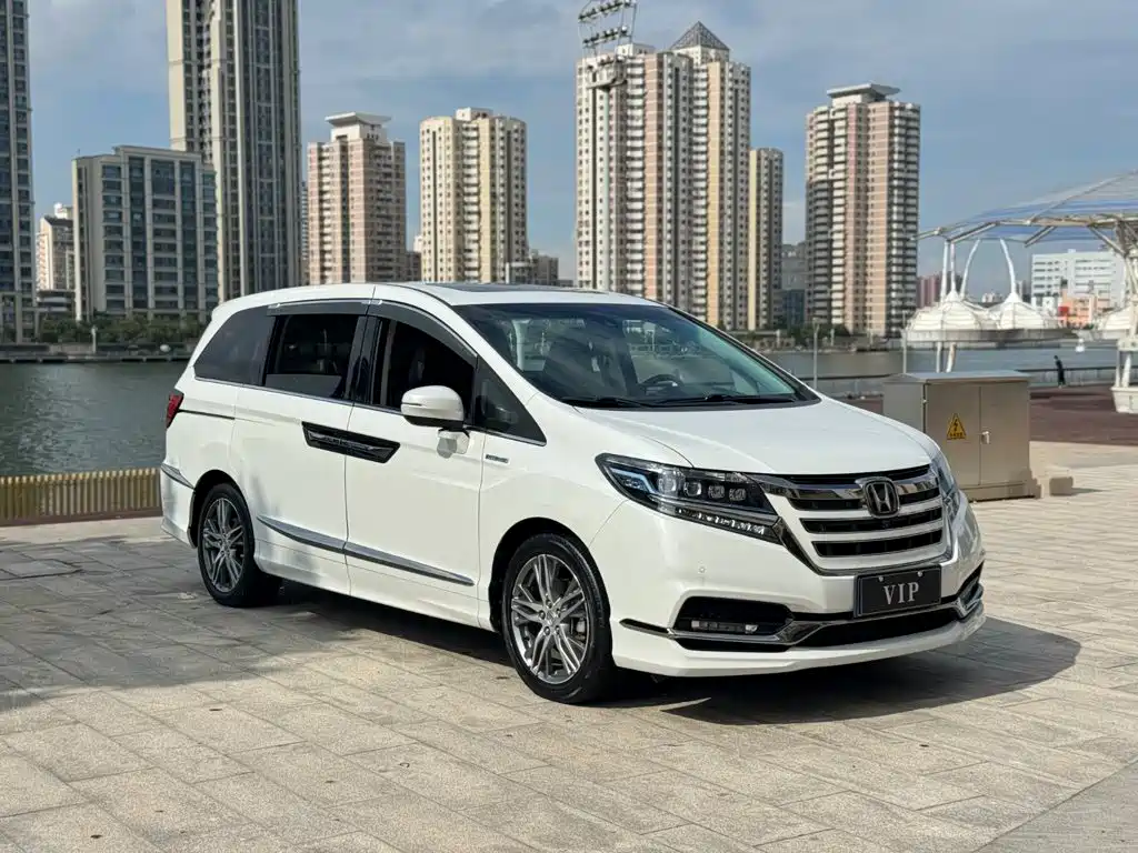 Honda Elysion — миниатюра 2