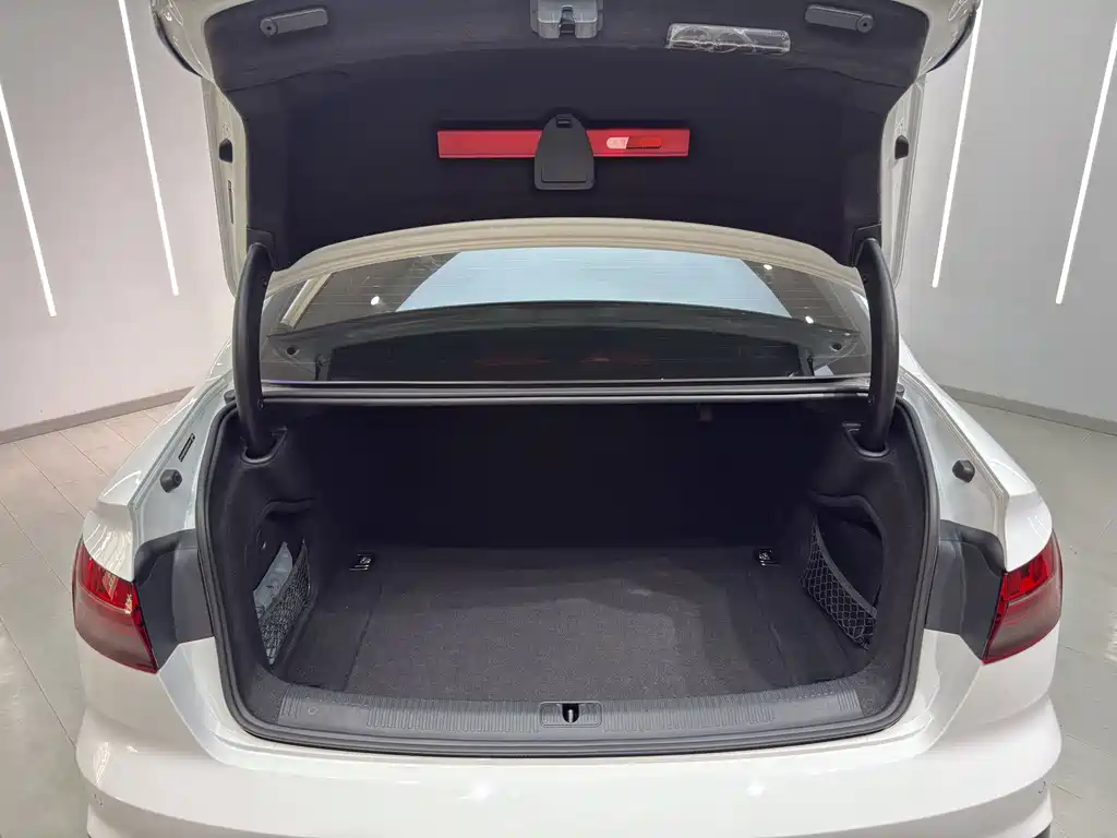 Audi A4L — миниатюра 17