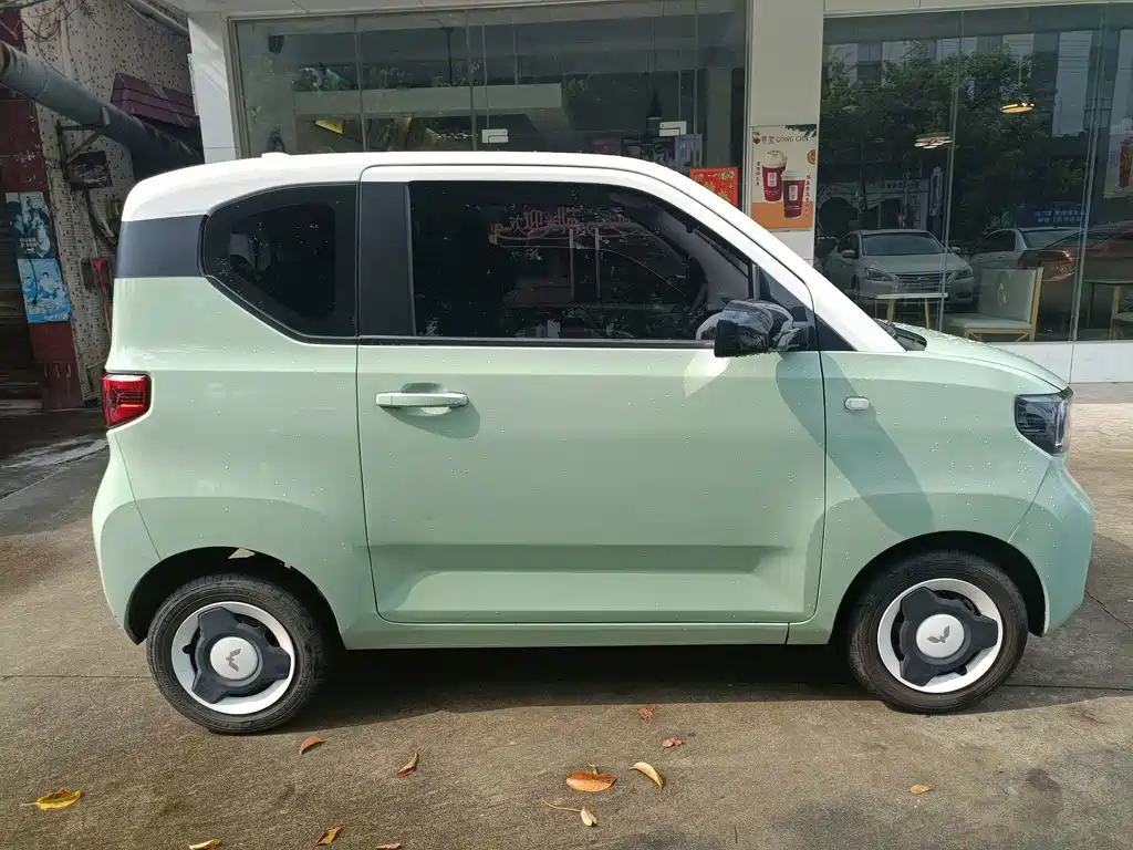 Wuling MINIEV — миниатюра 5