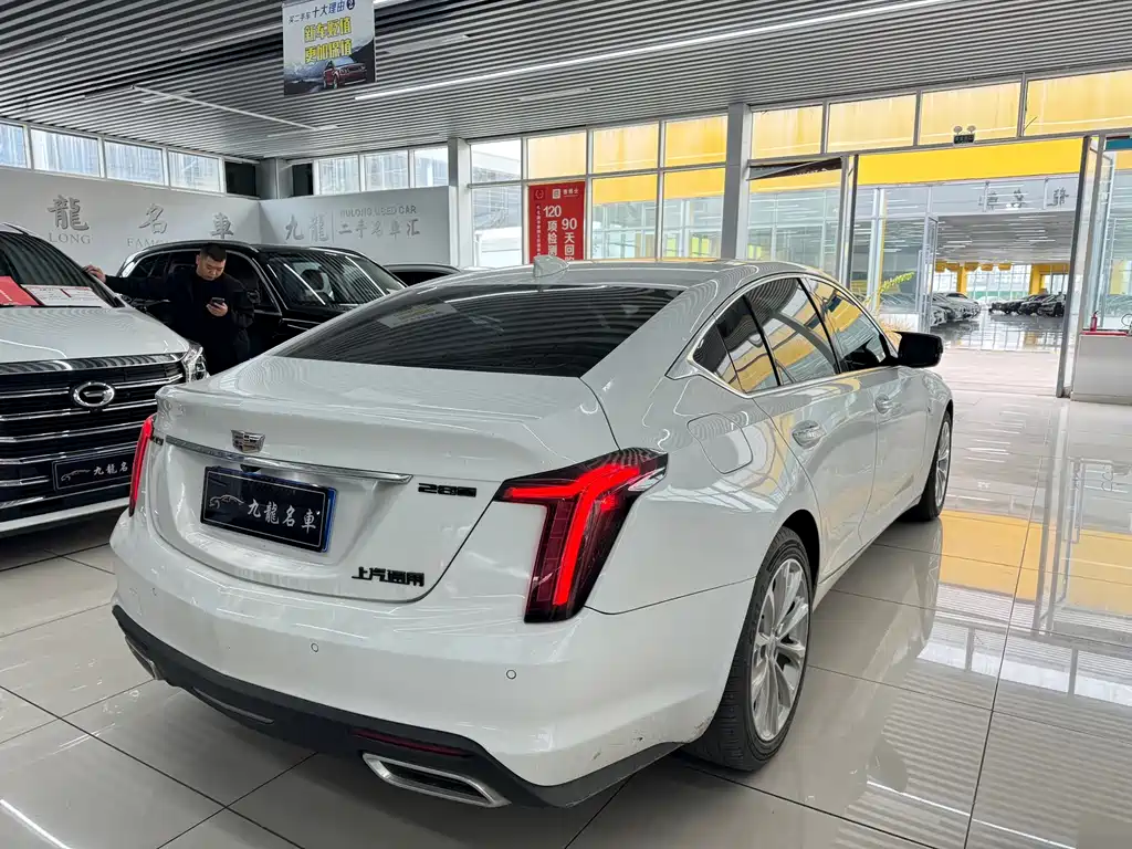 Cadillac CT5 — миниатюра 6