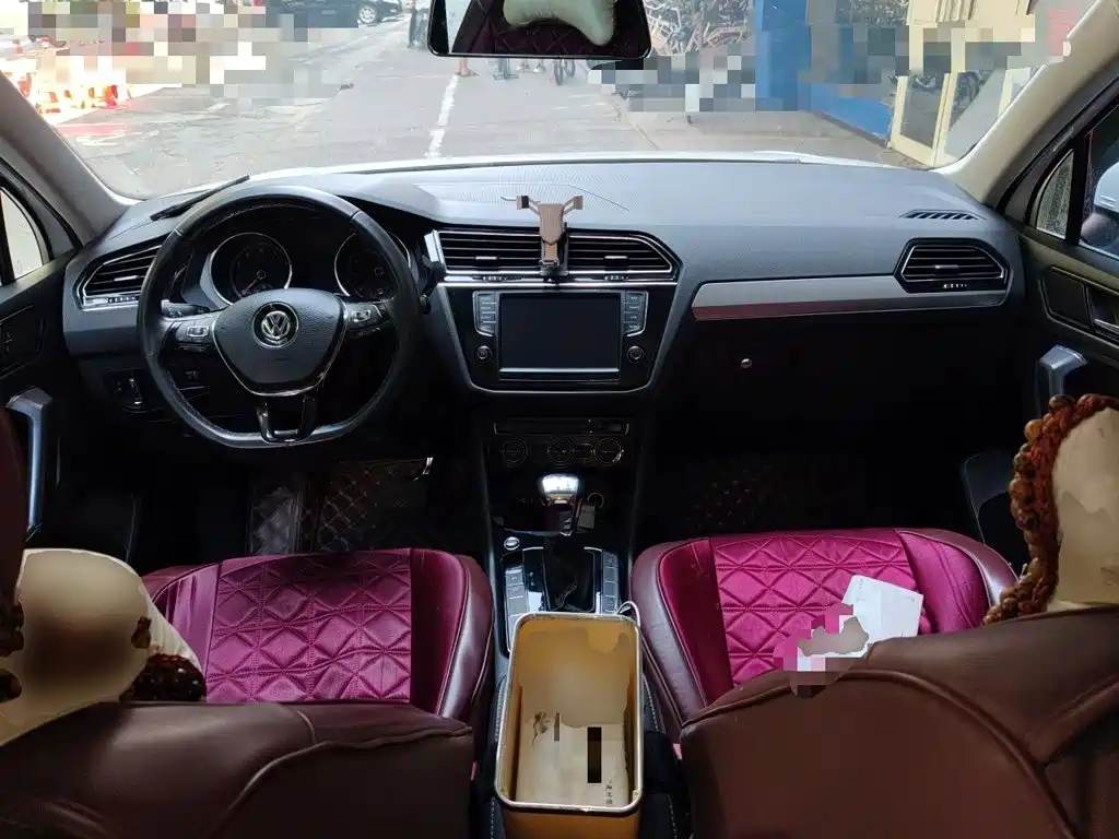Volkswagen Tiguan L — миниатюра 10