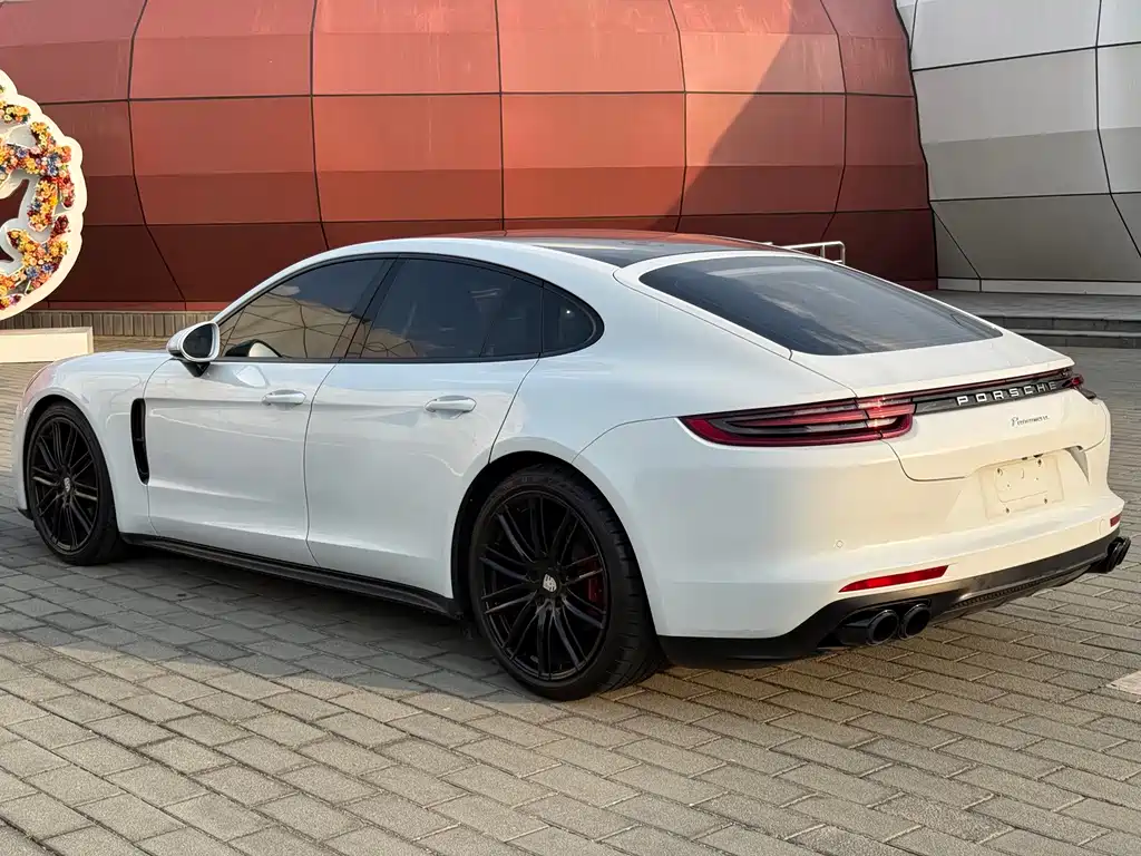 Porsche Panamera — миниатюра 6