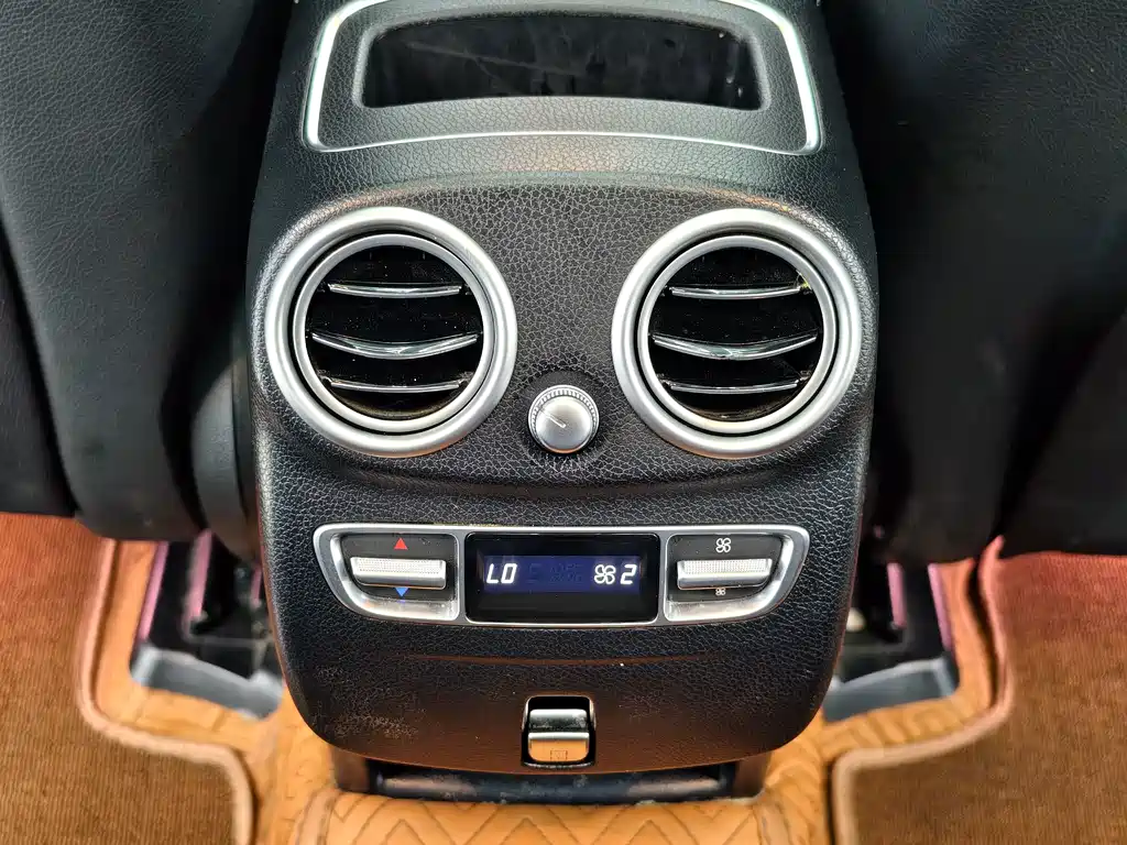 Mercedes-Benz GLC — миниатюра 36