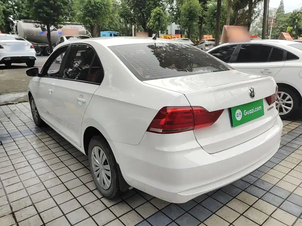 Volkswagen Santana — миниатюра 5
