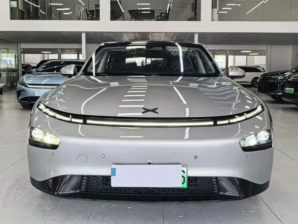 XPeng P7 — миниатюра 2