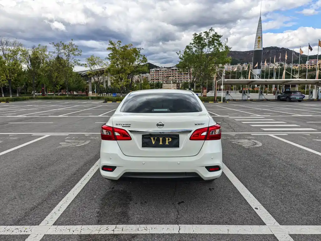 Nissan Sylphy — миниатюра 8