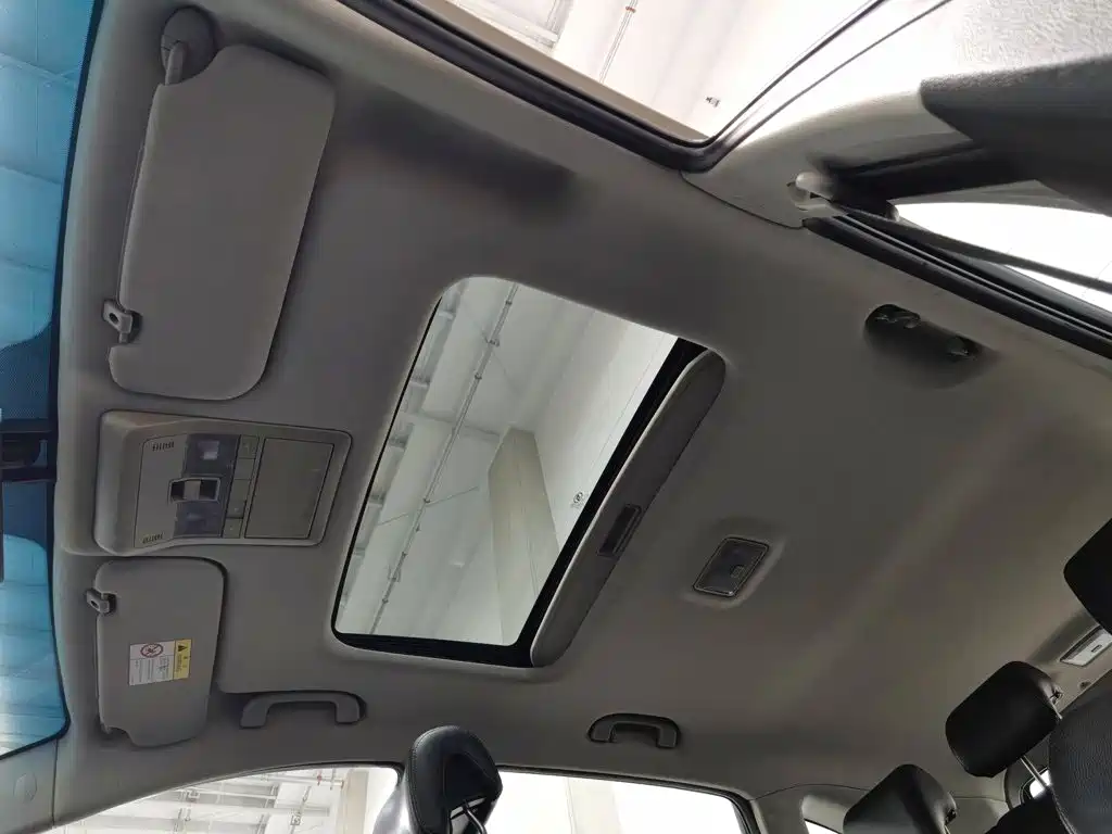 Chevrolet Captiva — миниатюра 14