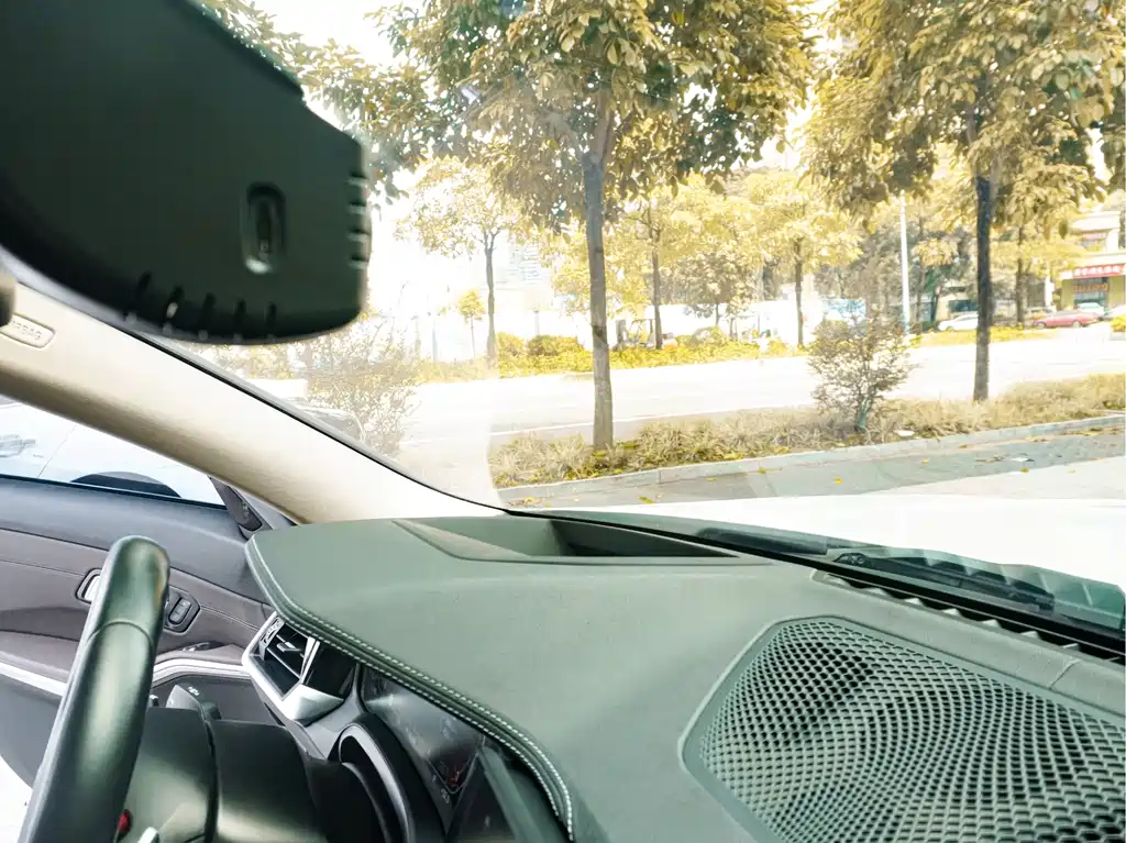 BMW 3 Series — миниатюра 24