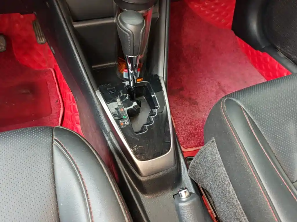 Toyota Yaris L — миниатюра 14