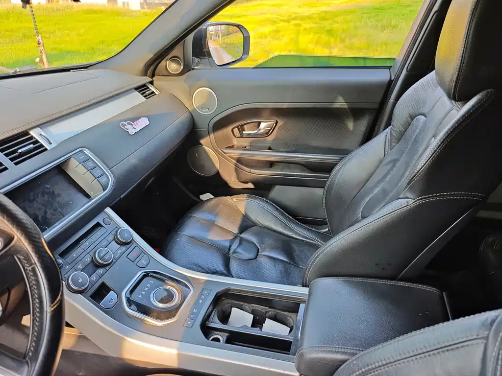 Land Rover Evoque (Import) — миниатюра 17