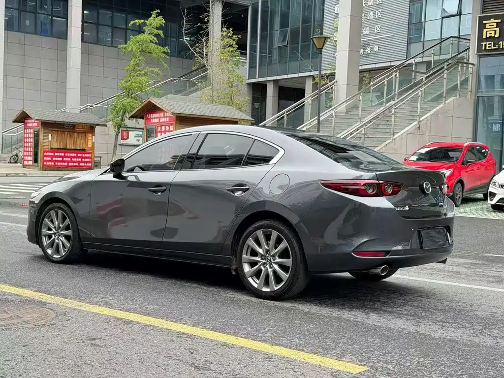 Mazda 3 Axela — миниатюра 7