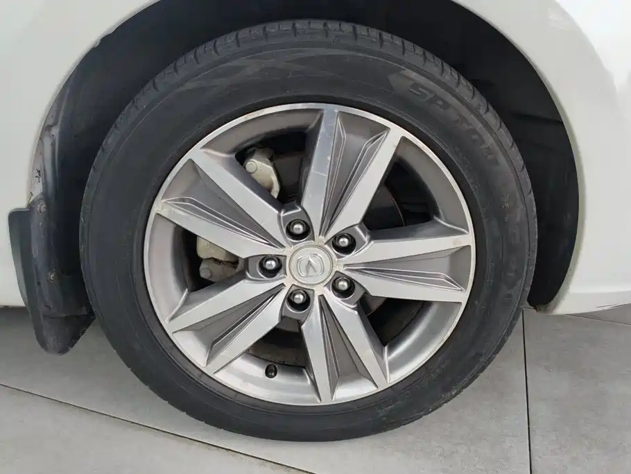 Changan Eado — миниатюра 6