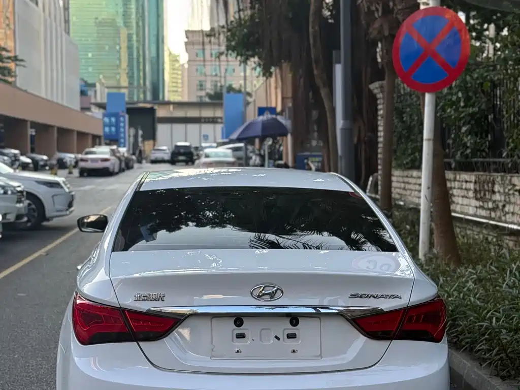 Hyundai Sonata — миниатюра 6