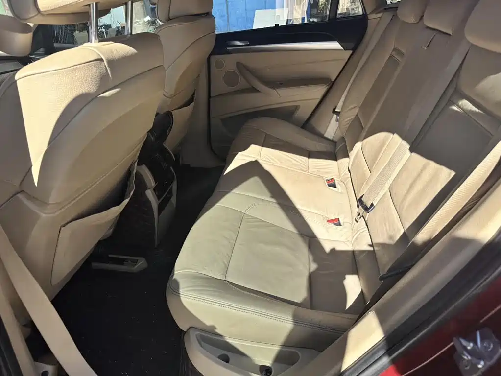 BMW X6 — миниатюра 11