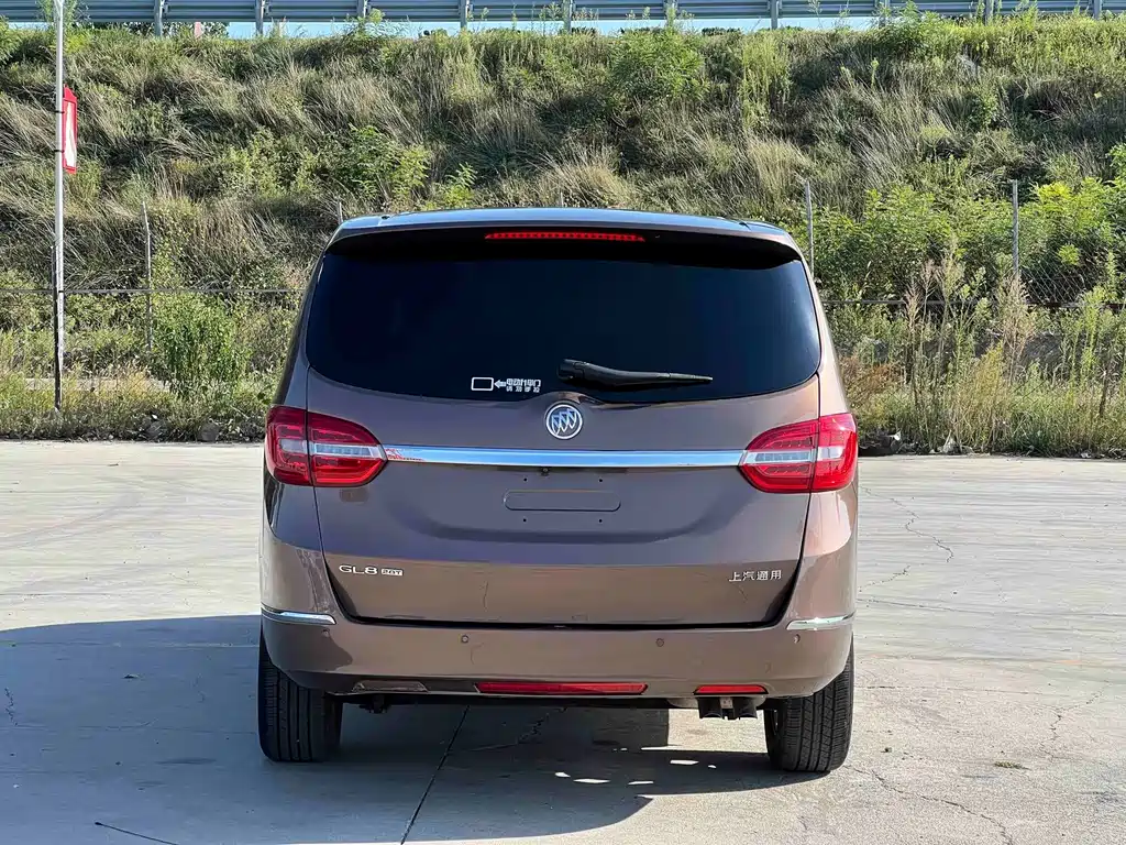 Buick GL8 — миниатюра 4