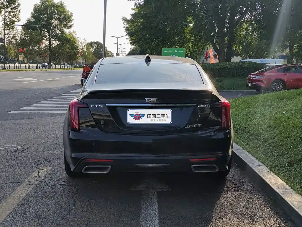 Cadillac CT5 — миниатюра 5