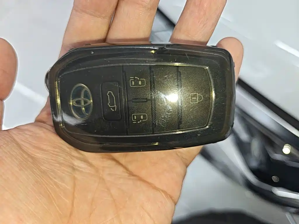 Toyota Sienna — миниатюра 13