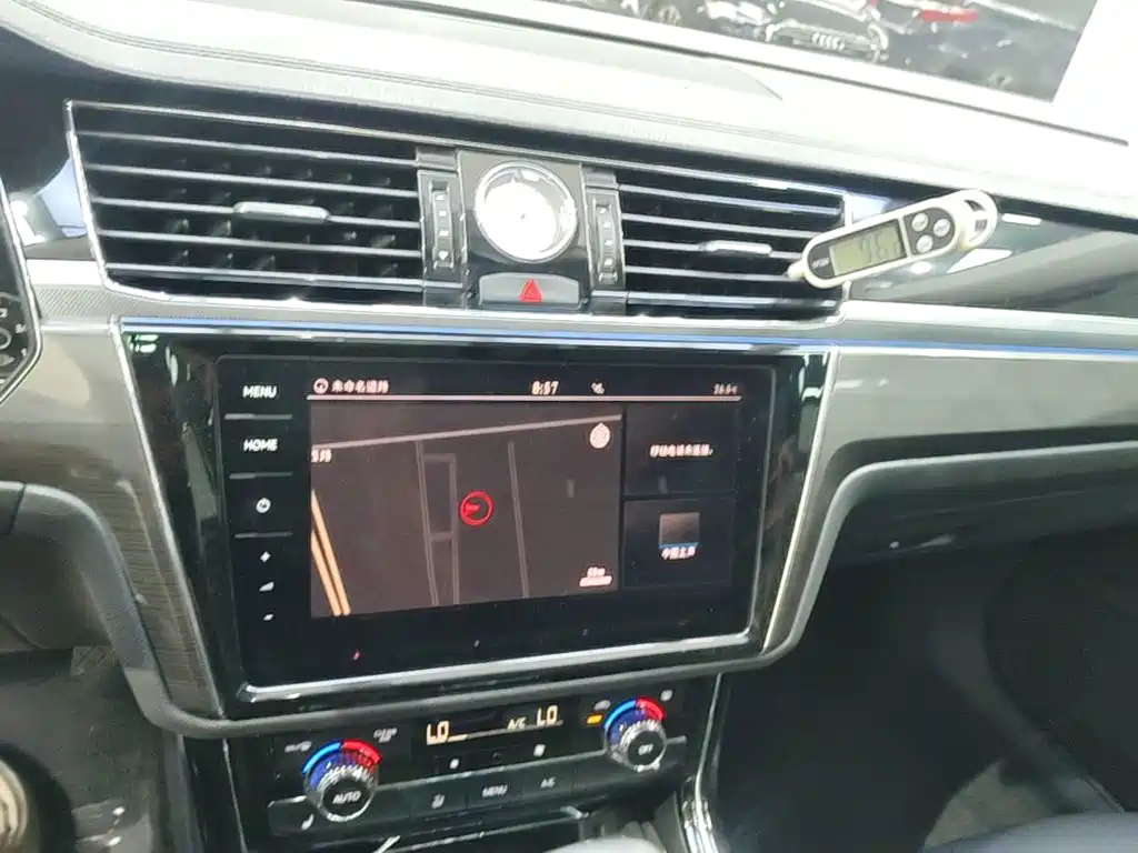 Volkswagen Phideon — миниатюра 13