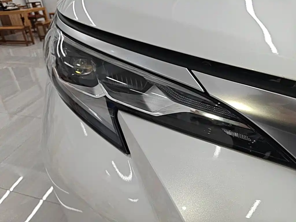 Toyota Sienna — миниатюра 11