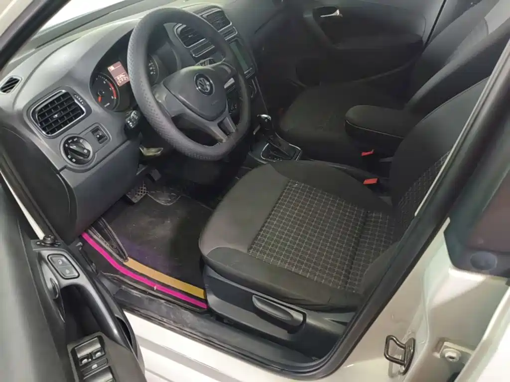 Volkswagen Polo — миниатюра 16
