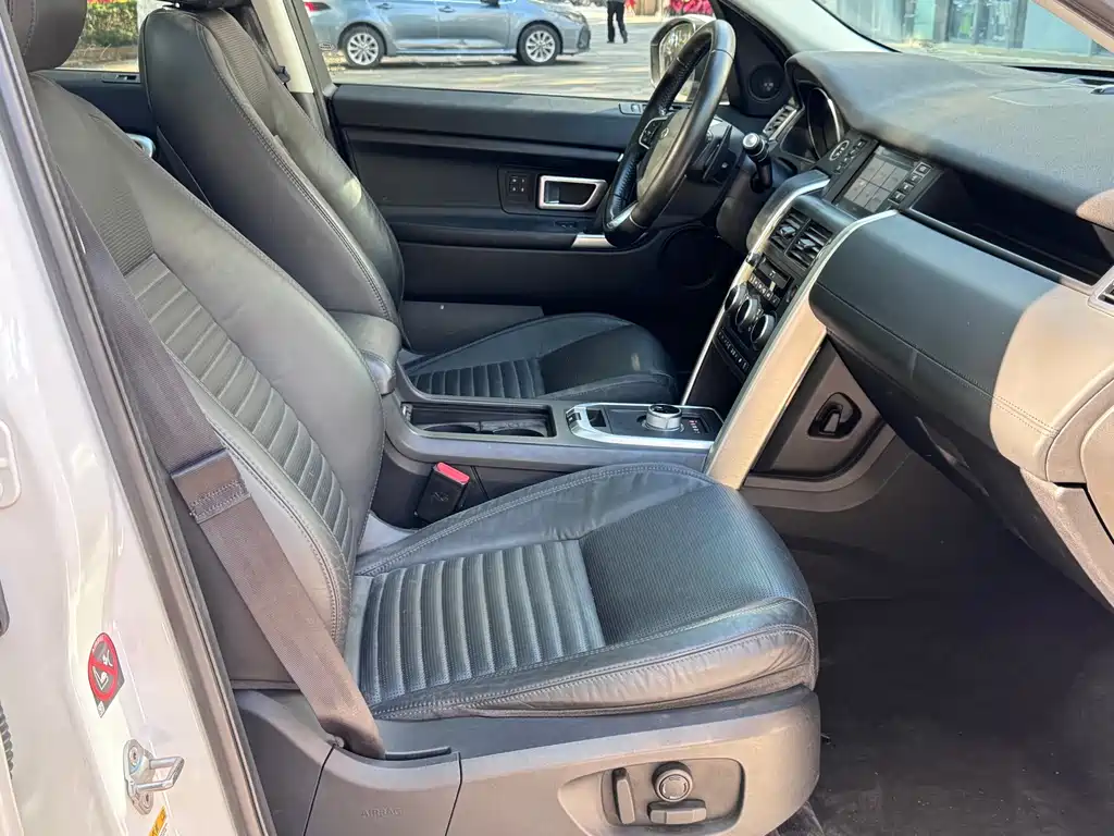 Land Rover Discovery Sport — миниатюра 13