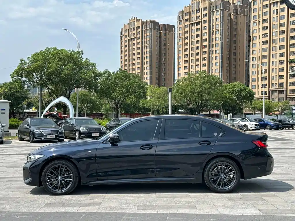BMW 3 Series — миниатюра 4