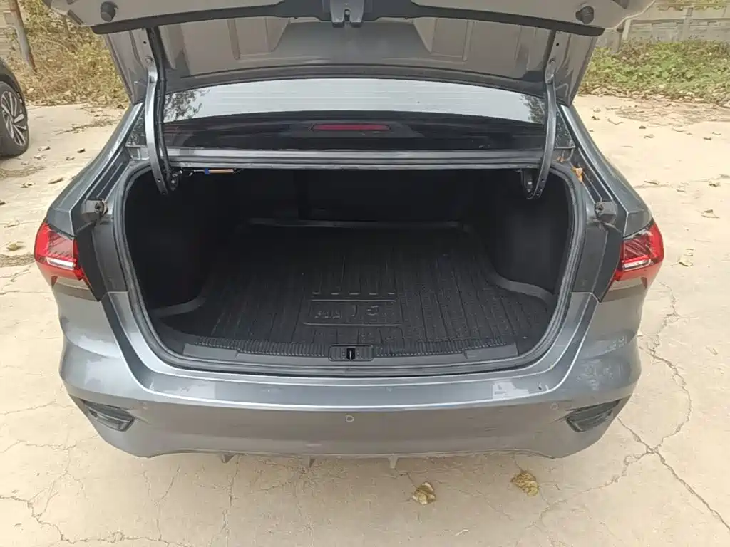 Roewe i5 — миниатюра 19