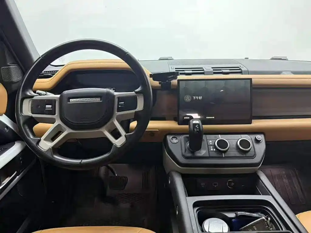 Land Rover Defender — миниатюра 8