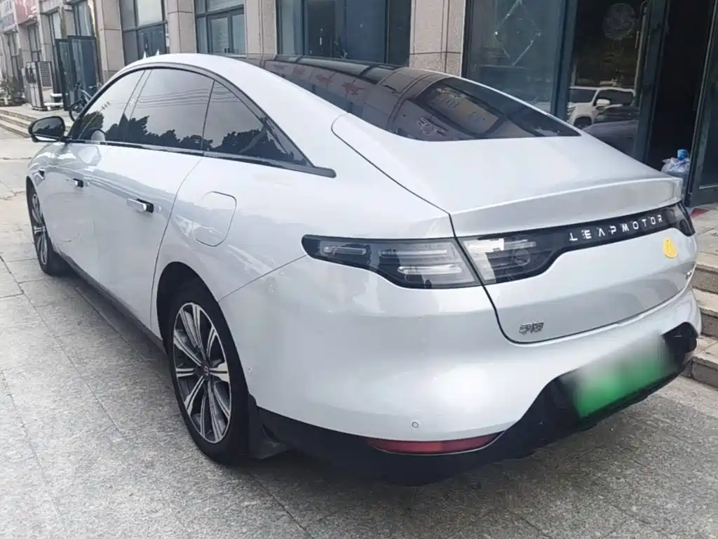 Leapmotor Leapmotor C01 — миниатюра 5