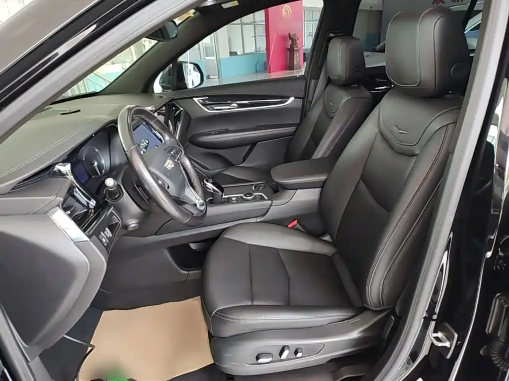 Cadillac XT6 — миниатюра 15