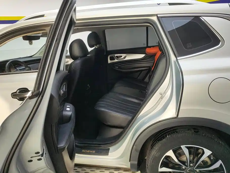 Roewe RX5 eMAX — миниатюра 11