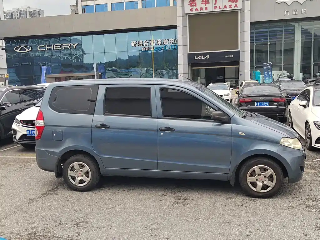 Wuling Hongguang — миниатюра 9