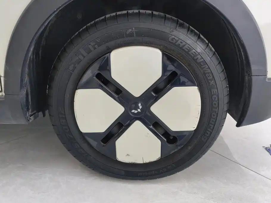Wuling MINIEV — миниатюра 6