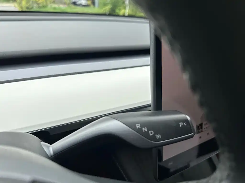 Tesla Model Y — фотографии объявления, Фото 23