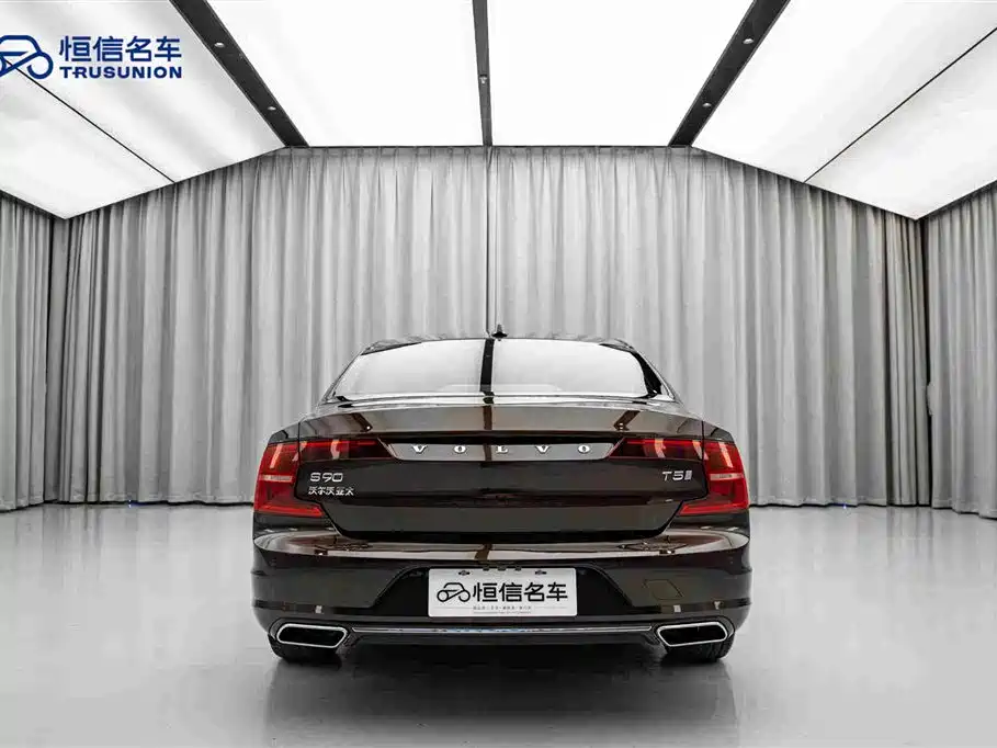 Volvo S90 — миниатюра 6
