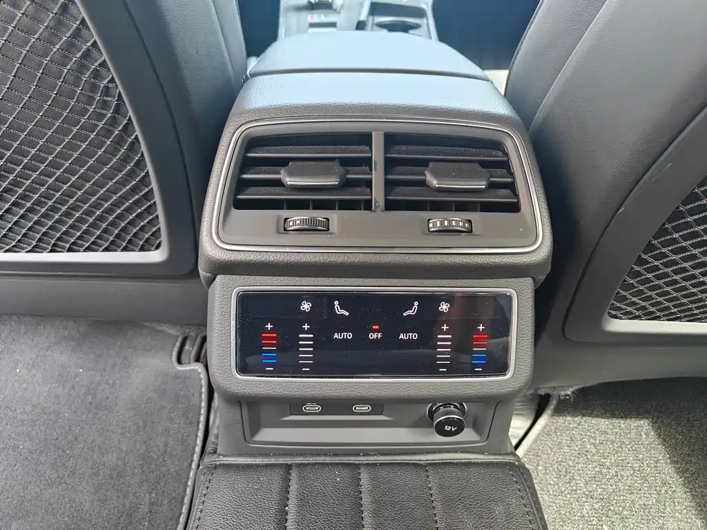 Audi A6L — миниатюра 9