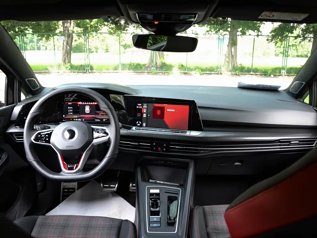 Volkswagen Golf GTI — миниатюра 19