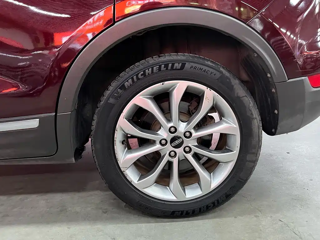 Lincoln MKC — миниатюра 17