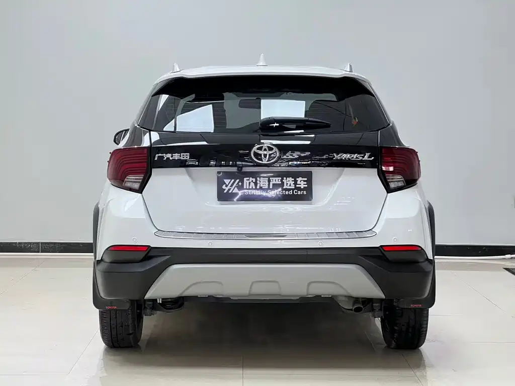 Toyota Yaris L — миниатюра 5