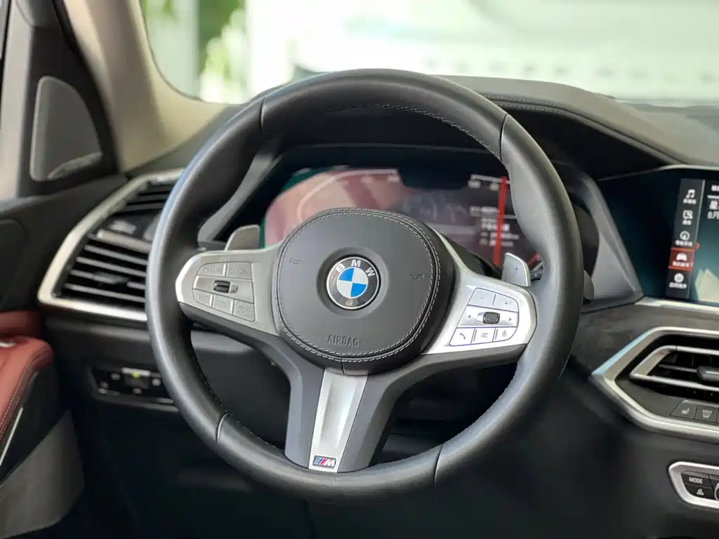 BMW X5 — миниатюра 7