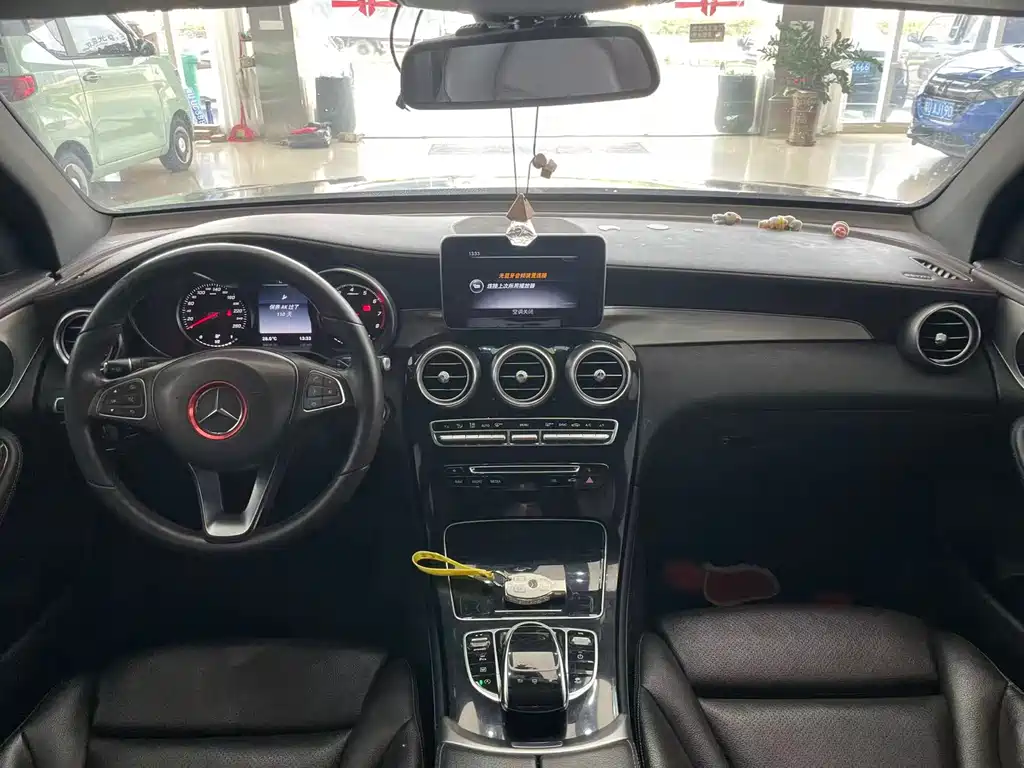 Mercedes-Benz GLC 2016 GLC 200 4MATIC
