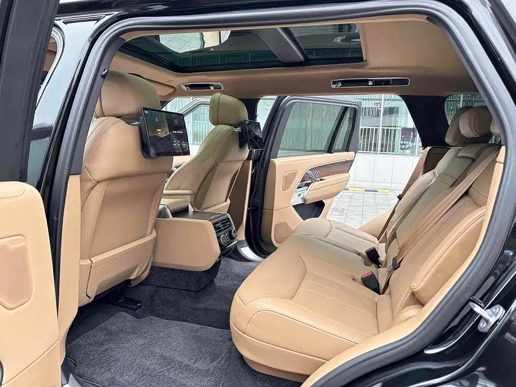 Land Rover Range Rover — миниатюра 10