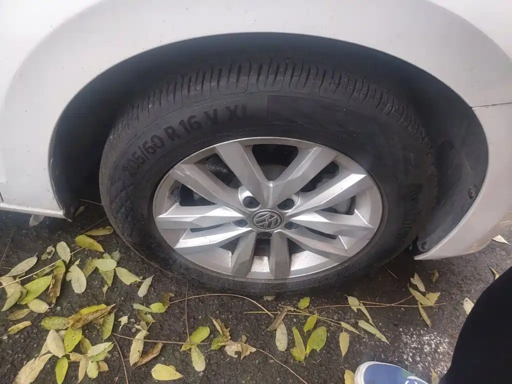 Volkswagen Touran — миниатюра 8