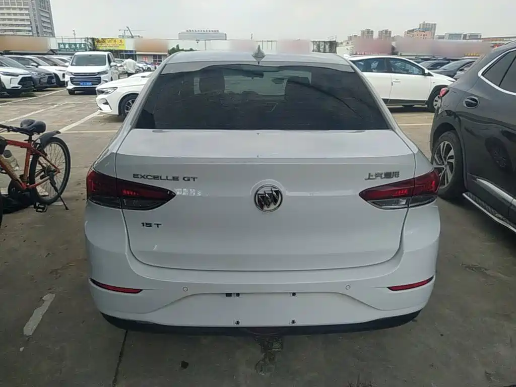 Buick Excelle — миниатюра 6