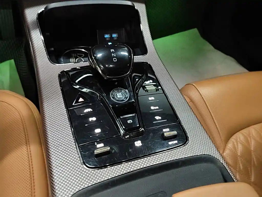 BYD Han — миниатюра 14